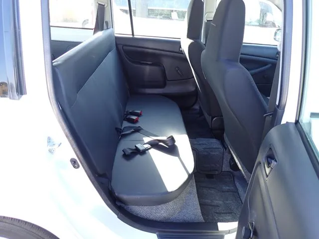 プロボックスバン 2WD(トヨタ)の車両写真