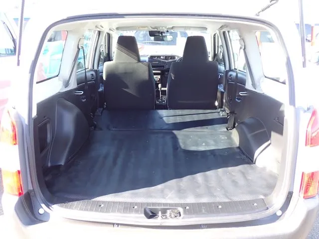 プロボックスバン 2WD(トヨタ)の車両写真