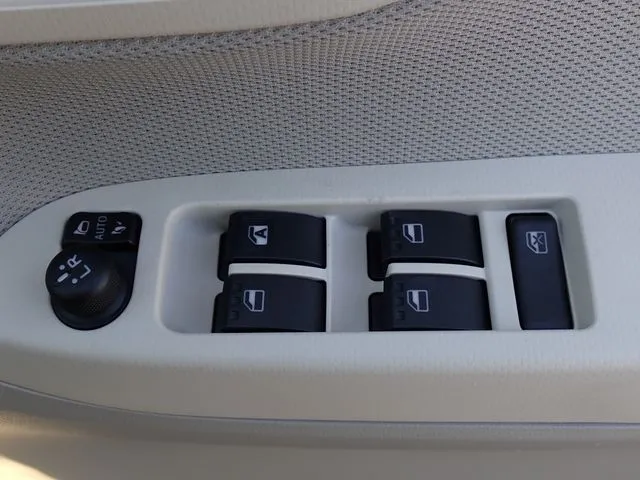 ムーヴ(ダイハツ)の車両写真