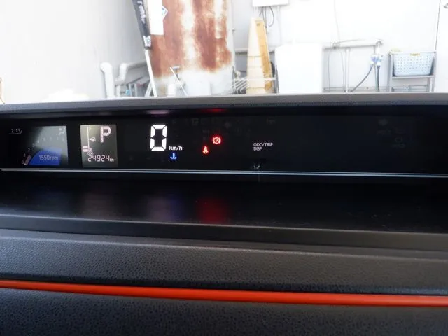 タント　ファンクロス（ダイハツ）の車両写真