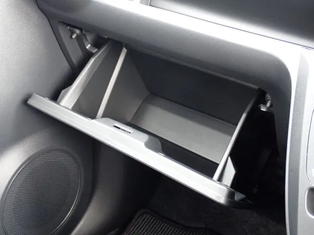 ミラ　イース（ダイハツ）の車両写真