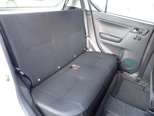 ミラ　イース（ダイハツ）の車両写真