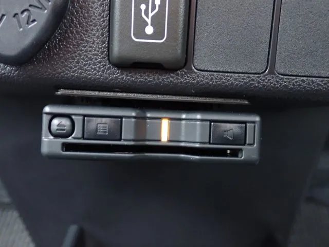 ミラ　イース（ダイハツ）の車両写真