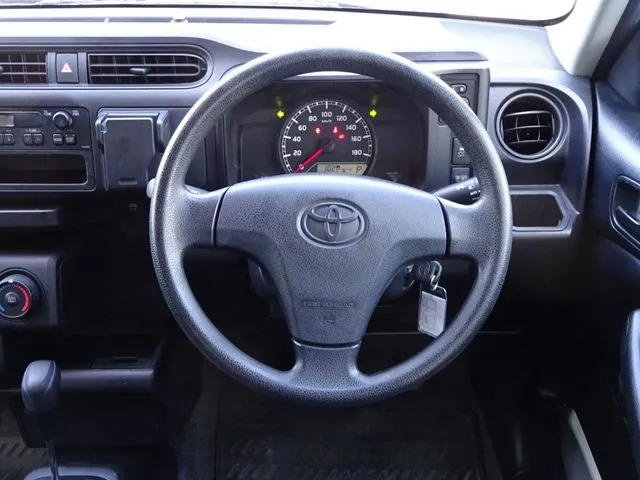 プロボックスバン 2WD(トヨタ)の車両写真