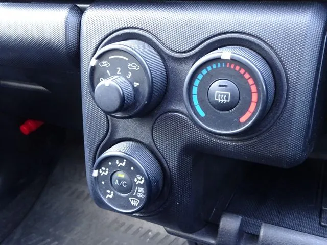 プロボックスバン 2WD(トヨタ)の車両写真