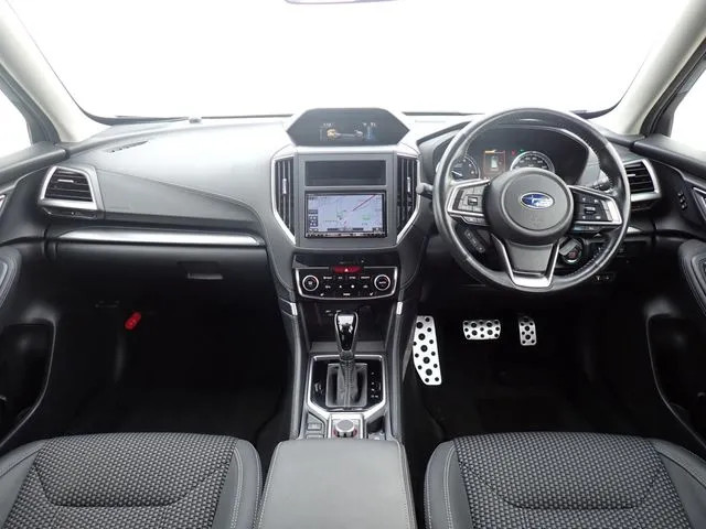 フォレスター（スバル）の車両写真