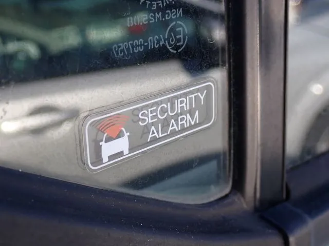 ダイハツ　ミラ　イース