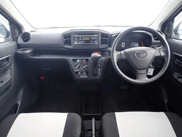 ダイハツ　ミラ　イース