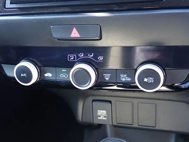 フィット　４ＷＤ（ホンダ）の車両写真