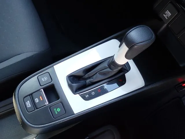 フィット　４ＷＤ（ホンダ）の車両写真