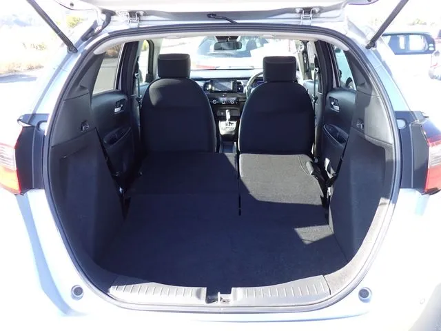 フィット　４ＷＤ（ホンダ）の車両写真