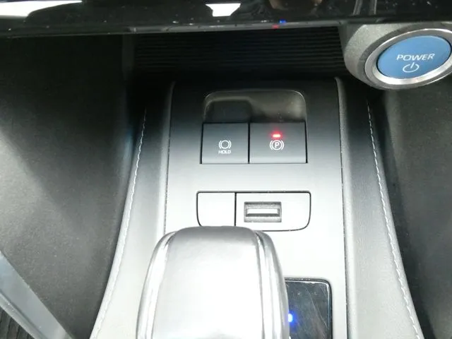 トヨタ　ハリアー　ハイブリッド