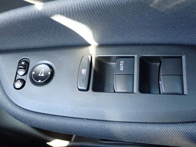 ホンダ　フィット　ｅ：ＨＥＶ