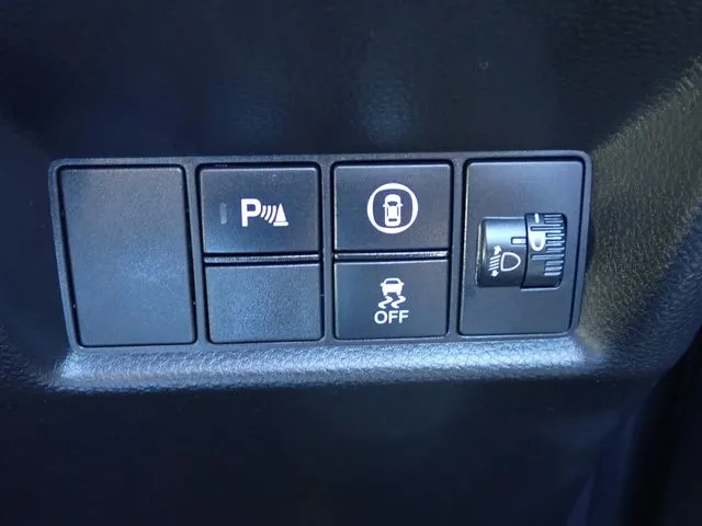 ホンダ　フィット　ｅ：ＨＥＶ