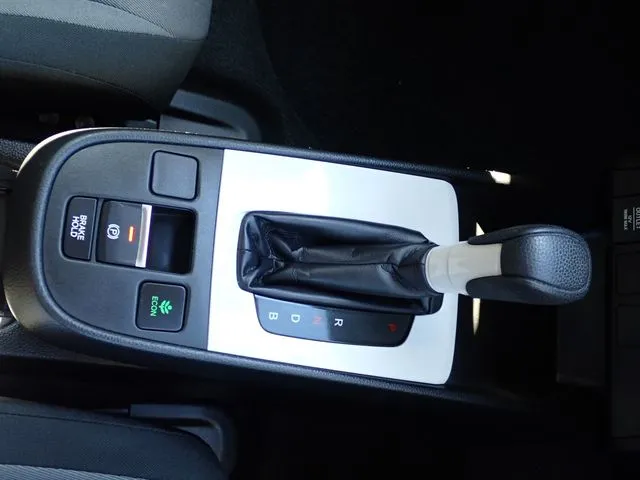 ホンダ　フィット　ｅ：ＨＥＶ