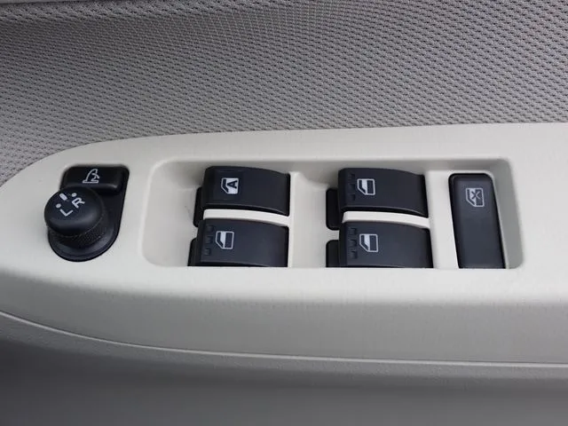 ムーヴ（ダイハツ）の車両写真