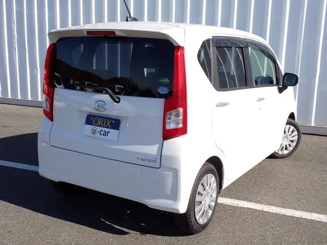 ムーヴ（ダイハツ）の車両写真