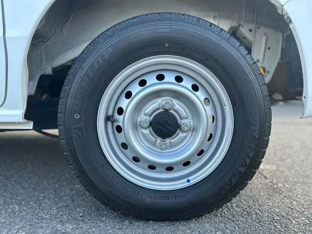 エブリイバン（スズキ）の車両写真