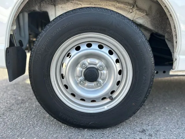 ハイゼットカーゴ（ダイハツ）の車両写真