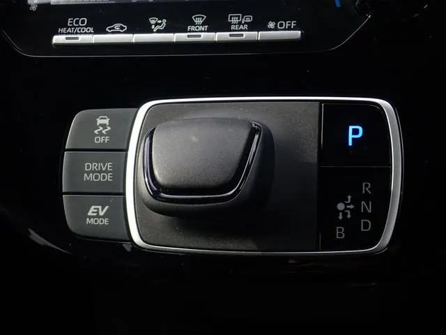 アクア（トヨタ）の車両写真