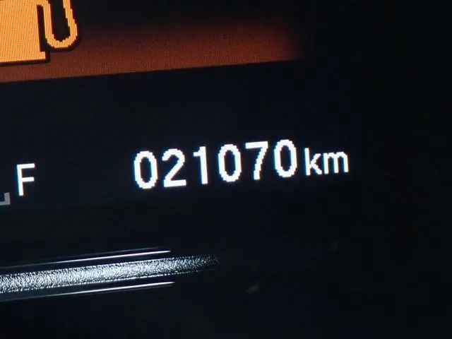 シャトル　ハイブリッド（ホンダ）の車両写真