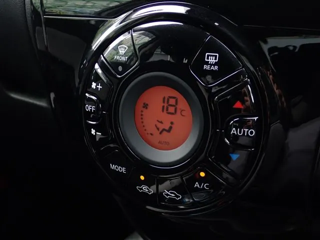 ノート（ニッサン）の車両写真