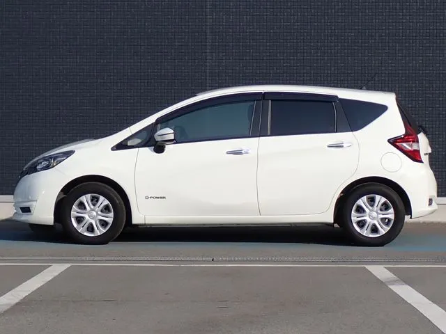 ノート（ニッサン）の車両写真