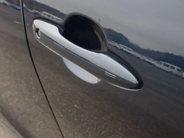 プリウス（トヨタ）の車両写真