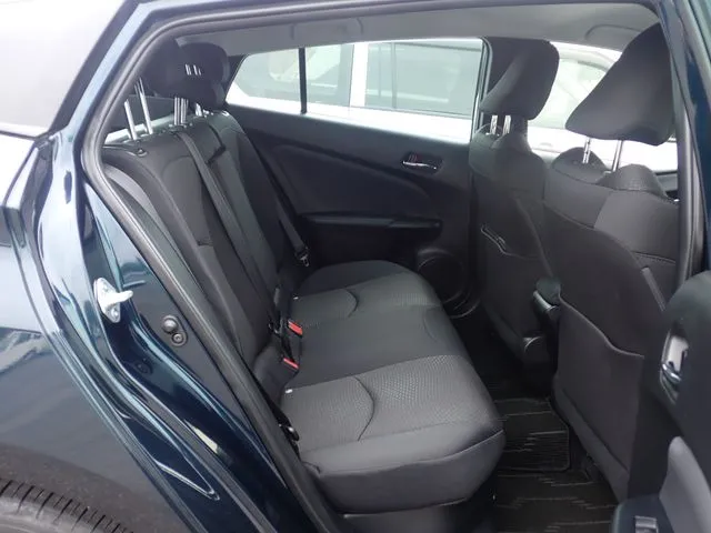 プリウス（トヨタ）の車両写真