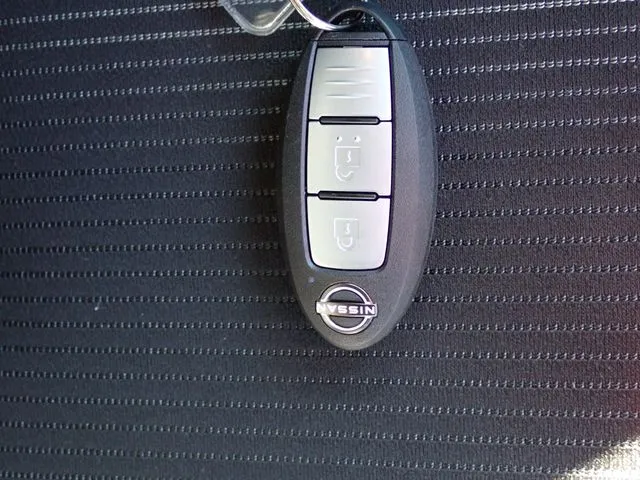 ニッサン　ノート