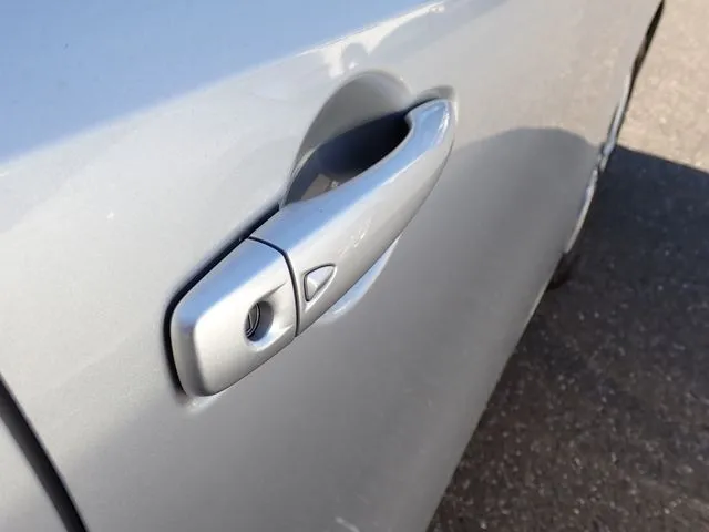 ニッサン　ノート