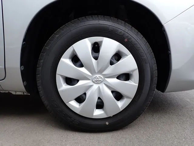 サクシードバン　２ＷＤ（トヨタ）の車両写真