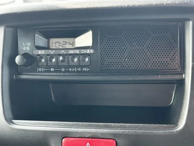 エブリイバン（スズキ）の車両写真