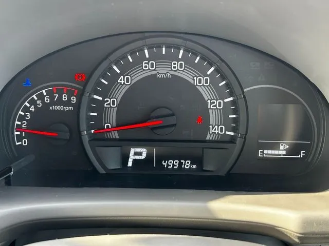 エブリイバン（スズキ）の車両写真