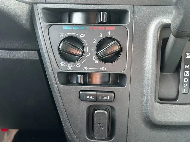 ハイゼットカーゴ（ダイハツ）の車両写真