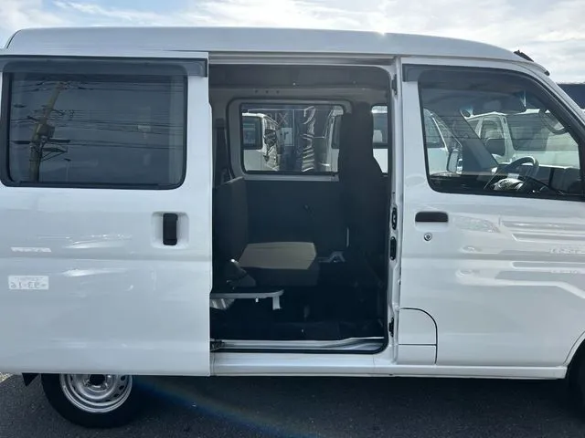 ハイゼットカーゴ（ダイハツ）の車両写真