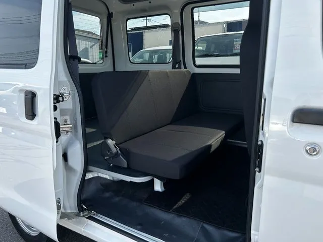 ハイゼットカーゴ（ダイハツ）の車両写真