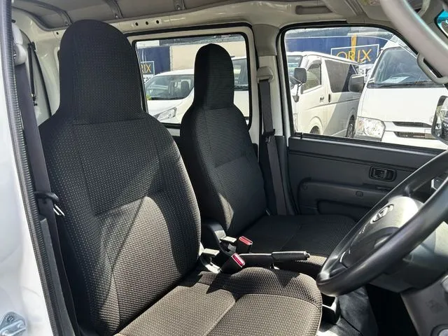 ハイゼットカーゴ（ダイハツ）の車両写真