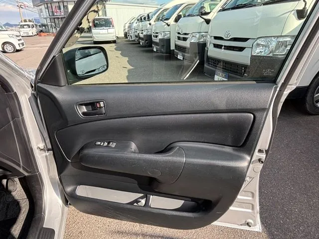 プロボックスバン　２ＷＤ（トヨタ）の車両写真