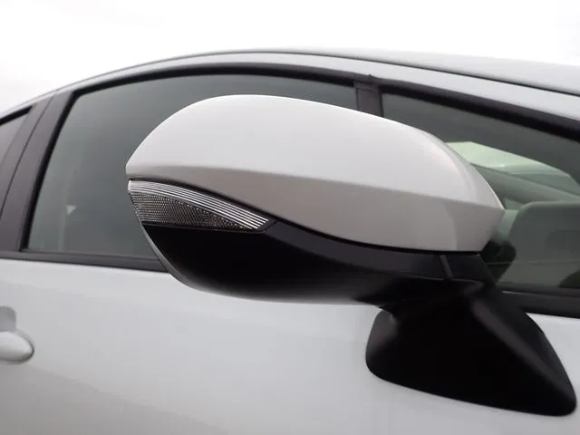 アクア（トヨタ）の車両写真