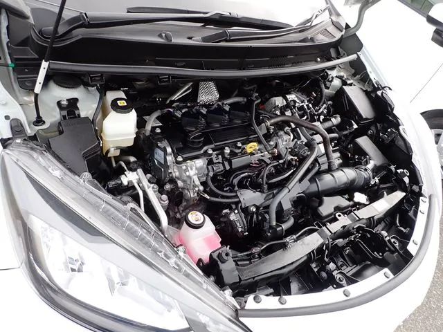 アクア（トヨタ）の車両写真