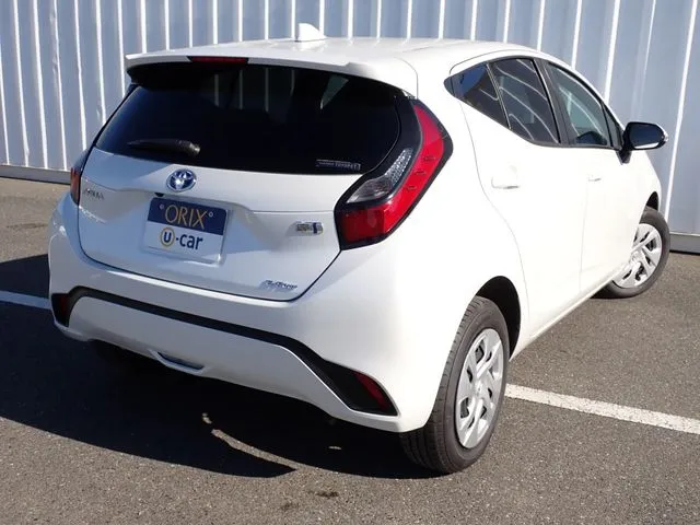 アクア（トヨタ）の車両写真