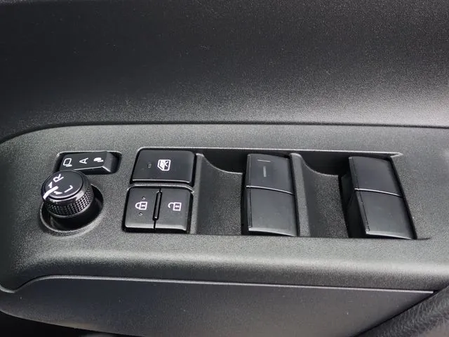 アクア（トヨタ）の車両写真