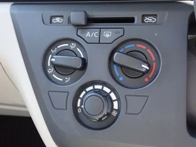 ニッサン　ルークス