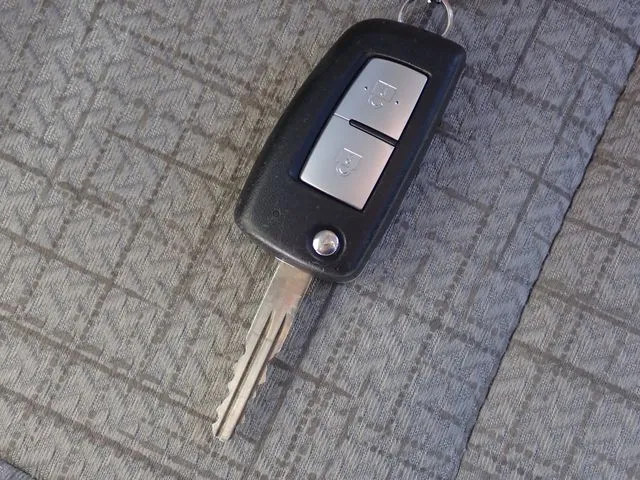 ニッサン　ルークス