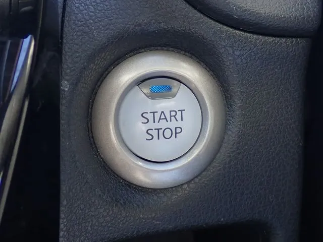 ニッサン　ノート