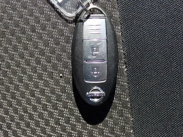 ニッサン　ノート