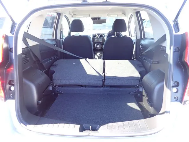 ニッサン　ノート