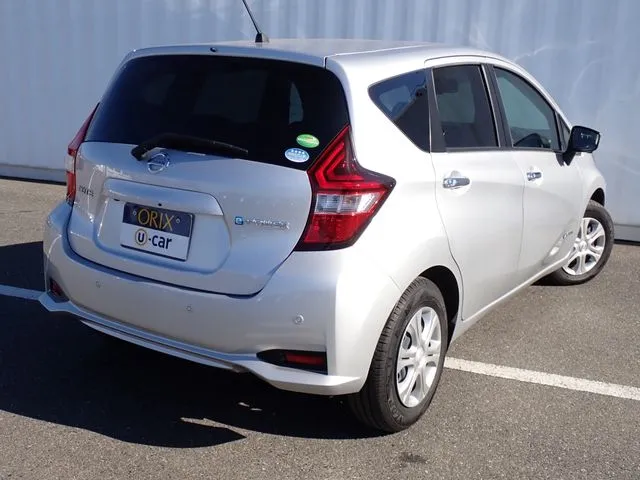 ニッサン　ノート