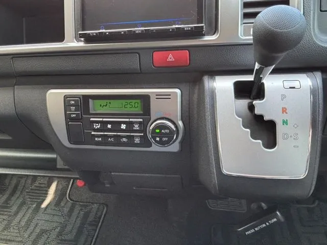 ハイエースワゴン(トヨタ)の車両写真